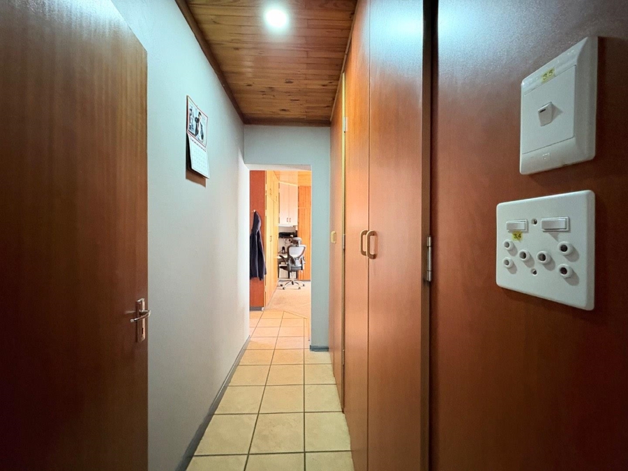 3 Bedroom Property for Sale in Langenhovenpark Free State